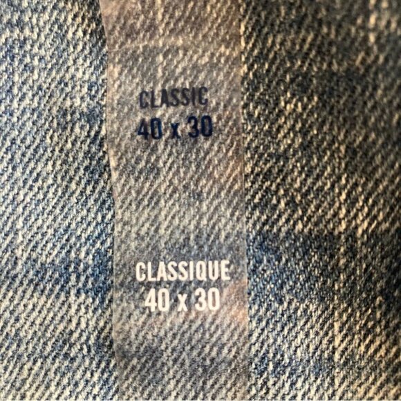 TOMMY HILFIGER Sz 40 x  30 Classic Lightly Distressed Jeans NWT - Picture 3 of 16